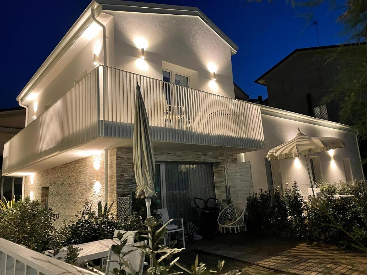Villa Le Agavi Luxory Beach Surfhouse Bellaria-Igea Marina Exterior foto